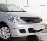 Nissan Tiida 2004-2011 Deflector de capó (SIM) foto 1