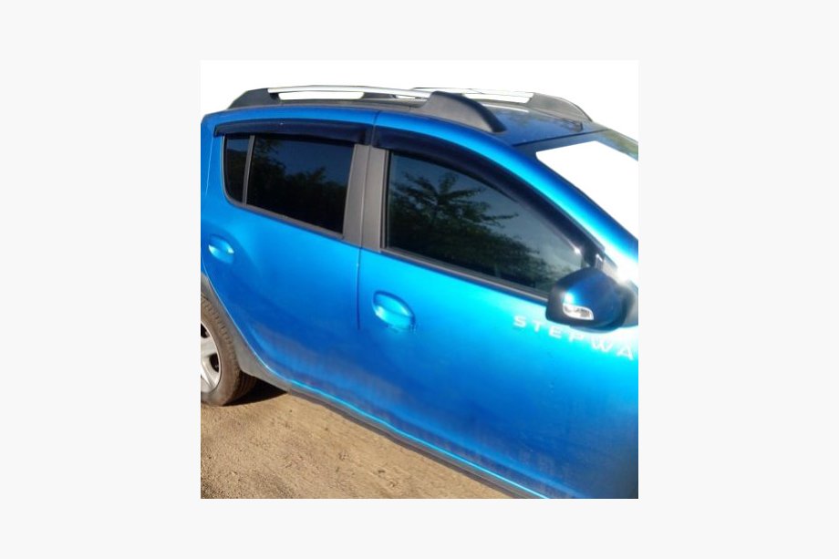 Renault Sandero 2013-2022 Deflectores de Ventana HB (4 uds, SIM) Image