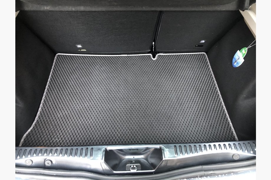Renault Sandero 2013-2022 Alfombrilla de maletero (EVA, Negro) Image