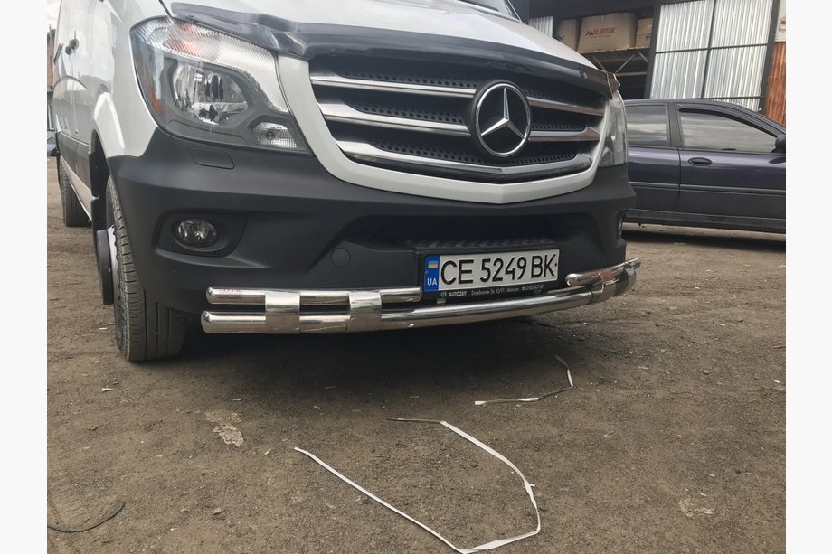 Mercedes Sprinter W906 2006–2018 Defensa frontal inferior Shark (acero inoxidable) Foto 4