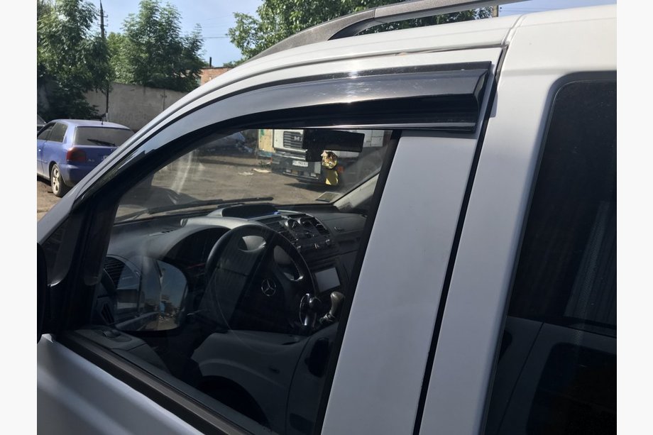 Mercedes Viano 2004-2014 Deflectores de Ventana (2 uds., Sunplex Sport) Foto 1
