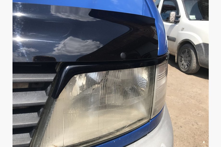 Mercedes Vito W638 1996-2003 Pestañas para faros (negras) Negro Brillante Image