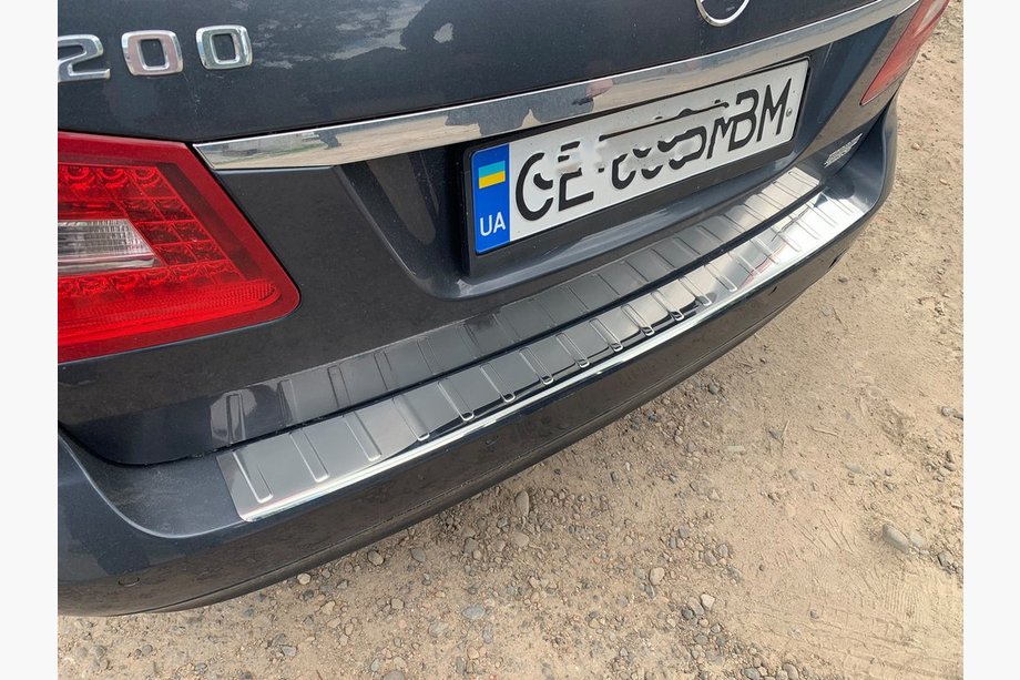 Mercedes E-class W212 2009-2016 Protector de parachoques trasero Carmos (SW, acero inoxidable) Image