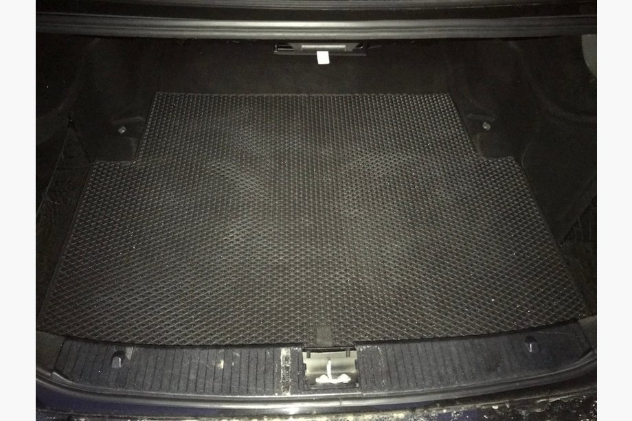 Mercedes E-class W212 2009-2016 Alfombrilla de maletero (EVA, Negro) SD Foto 1