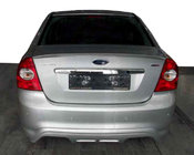 Ford Focus II 2008-2011 Alerón Sedán (imprimado para pintar) foto 1