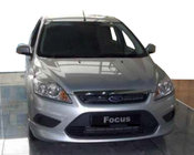 Ford Focus II 2005-2008 Labio de parachoques delantero Sedan (imprimado para pintar) foto 1