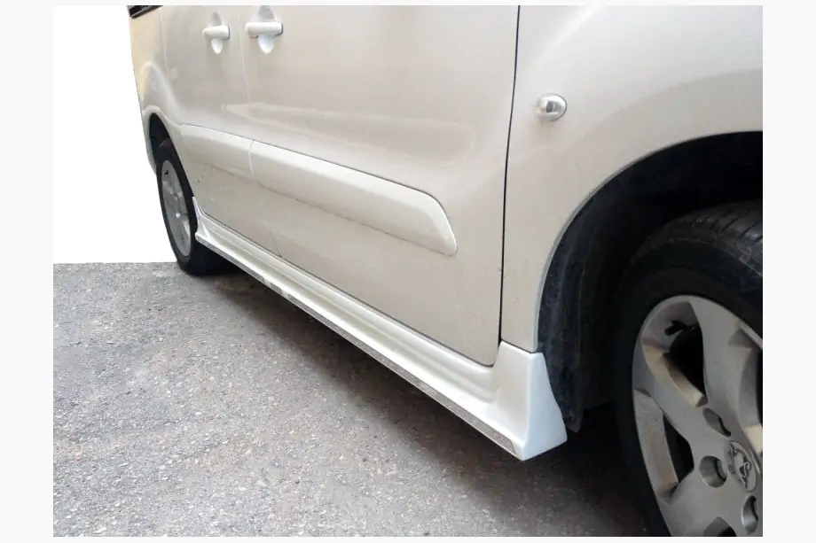 Peugeot Partner Tepee 2008-2018 Faldones laterales (imprimados para pintar) Image