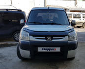 Peugeot Partner 1996-2008 Deflector de capó Eurocap (2003-2008) foto 2