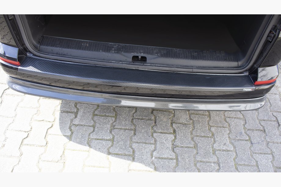 Volkswagen T6 2015-2024 Cubierta de parachoques trasero EuroCap efecto carbono (ABS) Foto 1