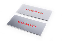 Fiat Ducato 2006-2025 Placas de umbral interiores Rojas (2 uds, acero inoxidable) foto 1