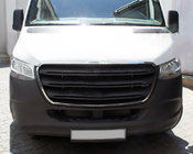 Mercedes Sprinter W907/W910 2018- Embellecedores cromados para parrilla (4 uds) foto 1