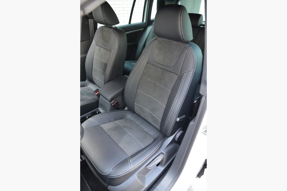 Volkswagen Tiguan 2007-2016 Fundas de Asientos SoyuzAuto Leather Style Image