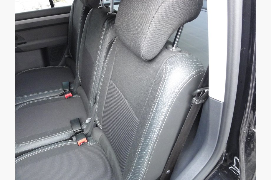 Volkswagen Touran 2003-2010 Fundas de Asientos de Coche SoyuzAuto Premium Foto 2