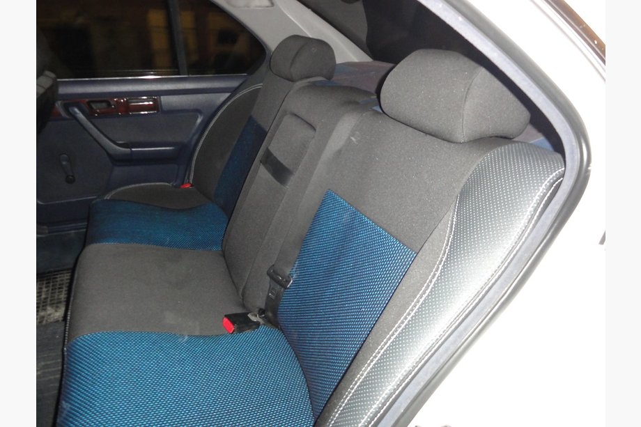 BMW 5 Series E34 1988-1995 Fundas de Asientos de Coche (Polipiel↗Tela, Premium) Foto 5