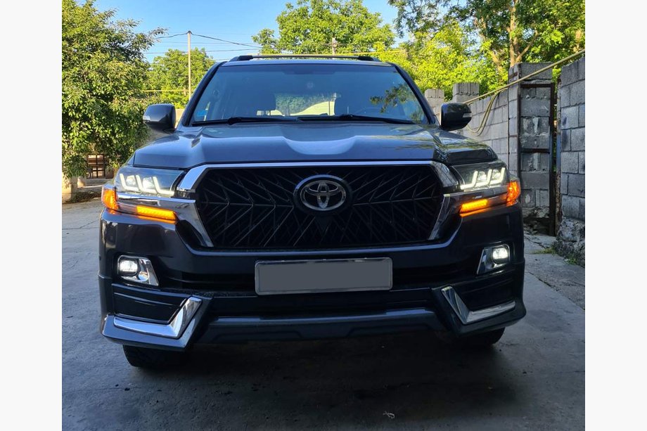Toyota Land Cruiser 200 2007-2021 Kit de carrocería 2016↗ (TRD 2021) Blanco Foto 3