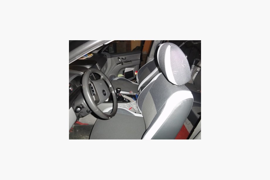 Kia Sorento I BL 2002-2009 ¡Nuevo! Fundas de asiento de coche a medida en piel ecológica Brothers Premium Image