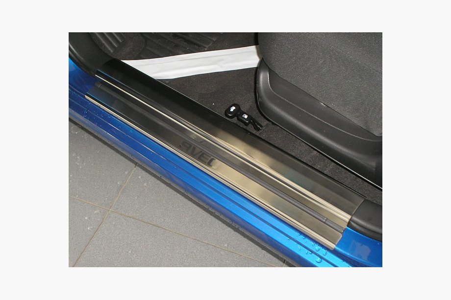Chevrolet Aveo T250 2005-2011 Protecciones de umbral Nataniko acero inoxidable Image