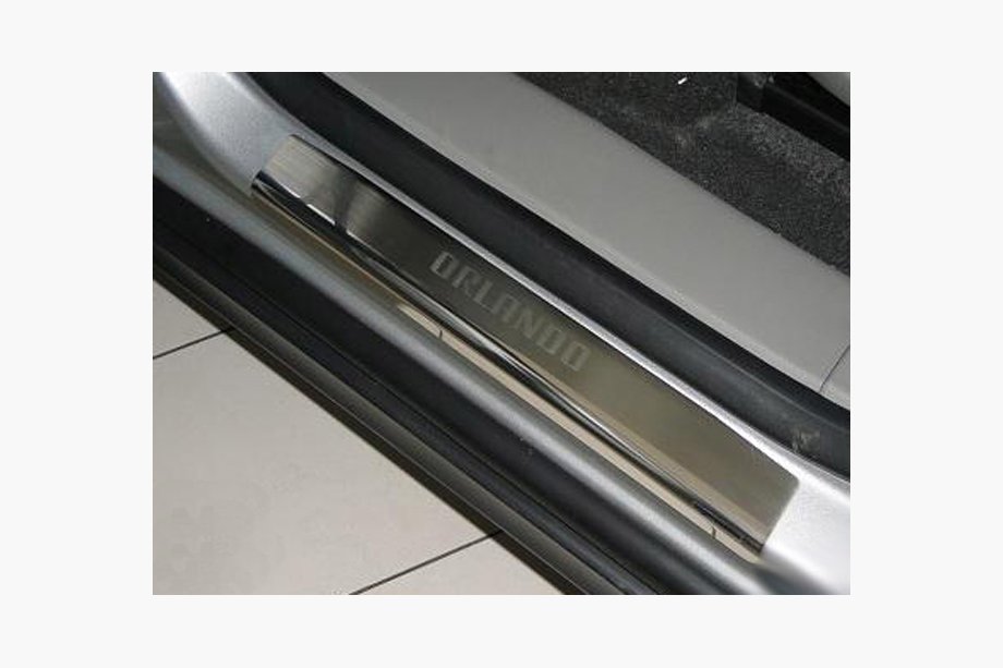 Chevrolet Orlando 2010-2018 Cubiertas de Umbral Nataniko (4 uds, Acero Inoxidable) Image