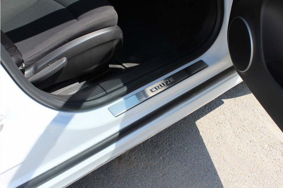 Chevrolet Cruze 2009–2015 Protectores de umbral de puerta (4 uds, OmsaLine) Foto 2