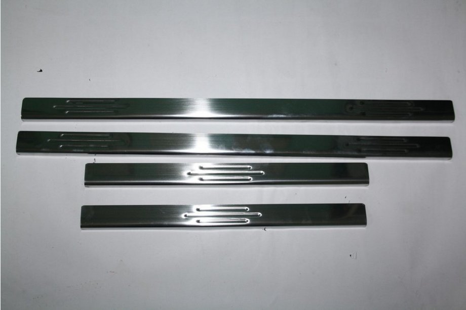Chevrolet Lacetti 2003-2024 Protecciones de Umbral Estrechas (4 uds, Acero Inoxidable) Image