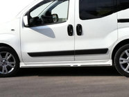 Fiat Fiorino/Qubo 2008-2024 Faldones laterales en bruto (para pintar) foto 1