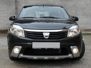 Dacia Sandero 2007-2013 Cubiertas de parachoques delantero (3 uds, imprimadas) foto 1