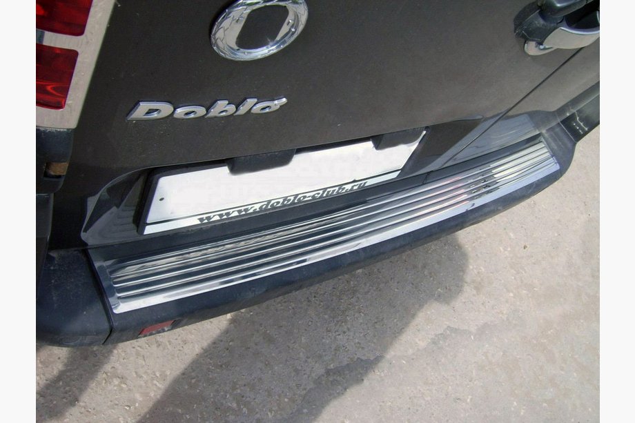 Fiat Doblo I 2005-2010 Protector de Parachoques Trasero OmsaLine Acero Inoxidable Image