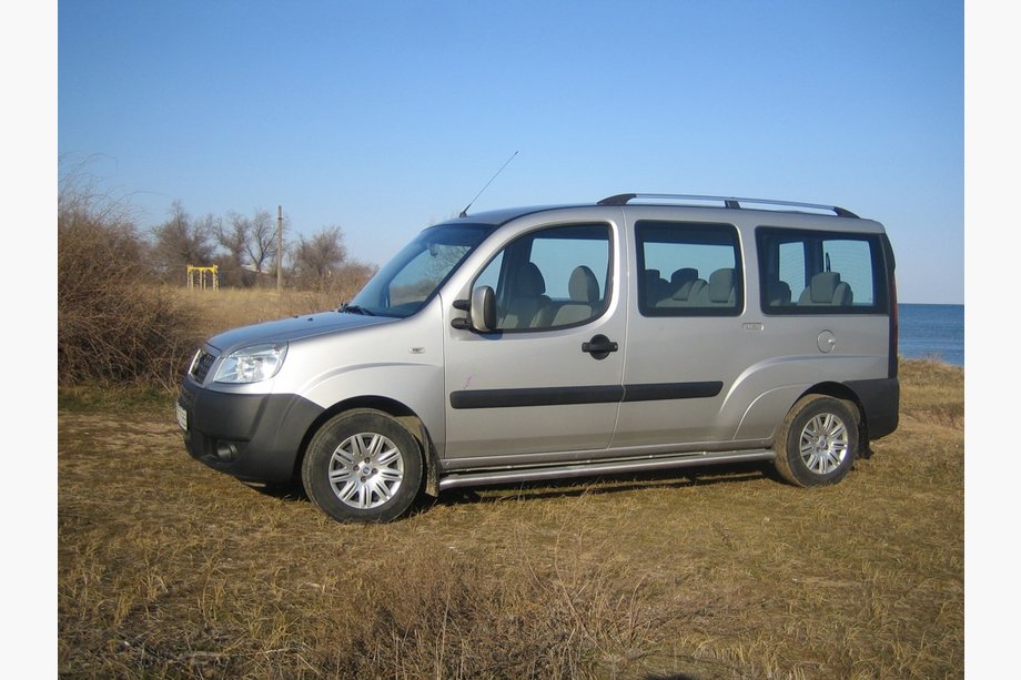 Fiat Doblo I 2005-2010 Barras de Techo Cromadas Foto 16