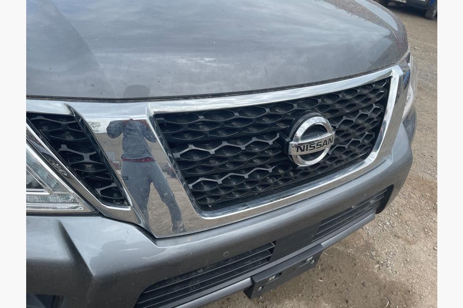 Nissan Armada 2016-2024 Parrilla Delantera (Original 2019) Foto 1