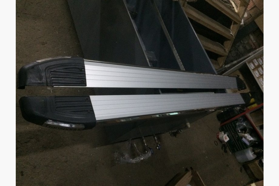 Volkswagen T5 2010-2015 OFERTA !!! Barras Laterales (2 uds, Aluminio) Image