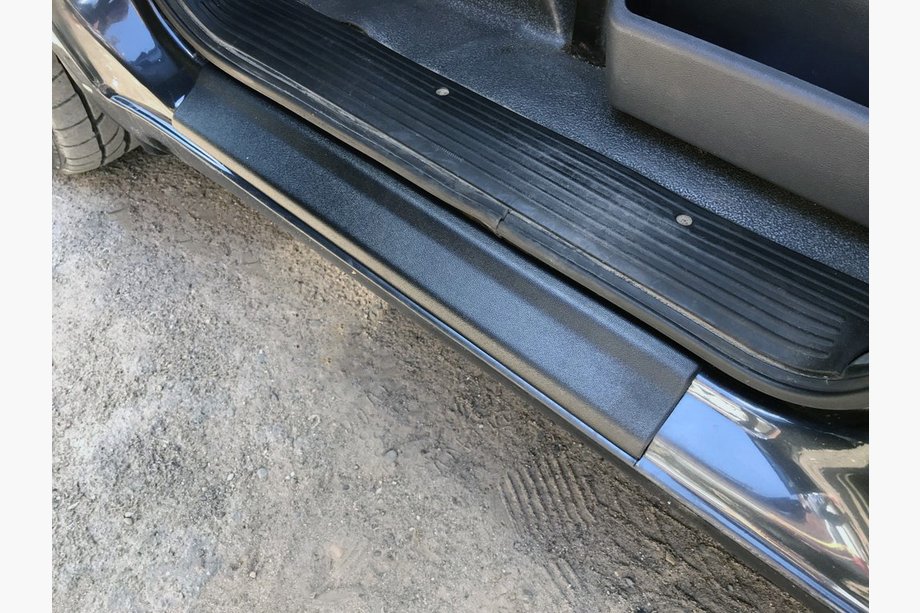 Mercedes Vito W638 1996-2003 Cubiertas de umbral ABS (2 uds, plástico) Mate Image
