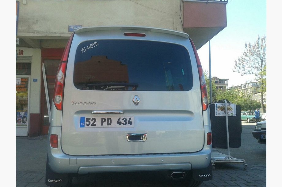 Renault Kangoo 2008–2020 Alerón trasero Anatomico (imprimado para pintar) Foto 2