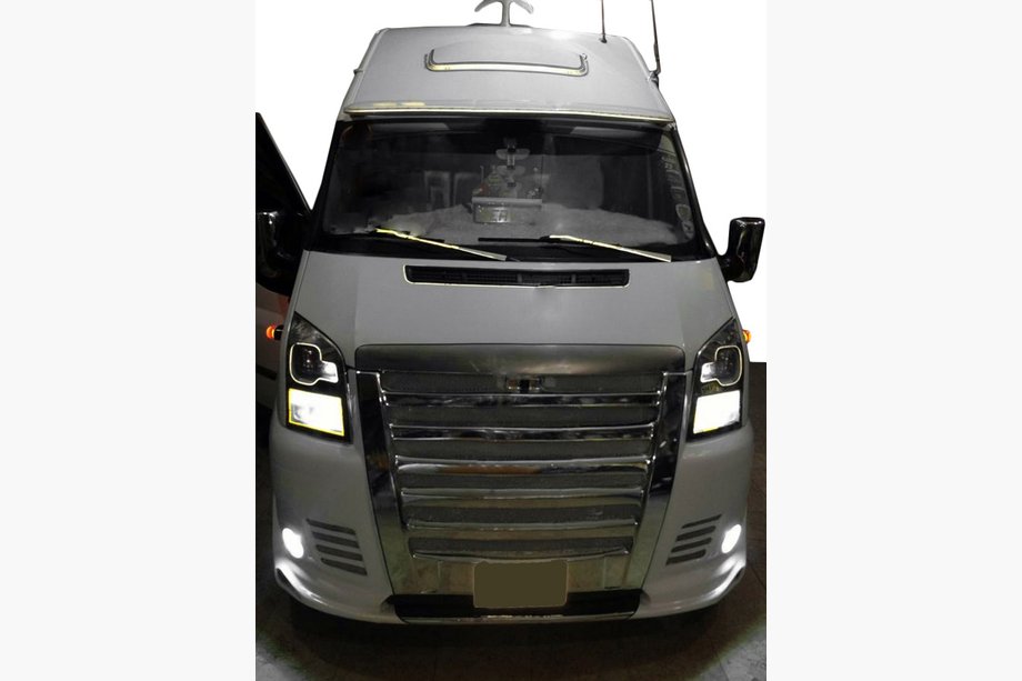 Ford Transit 2000–2014 Parachoques delantero (USA-Style) Image