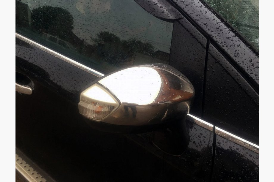 Ford Galaxy 2007-2015 Cubiertas de Espejos (2 uds, Acero Inoxidable) Image