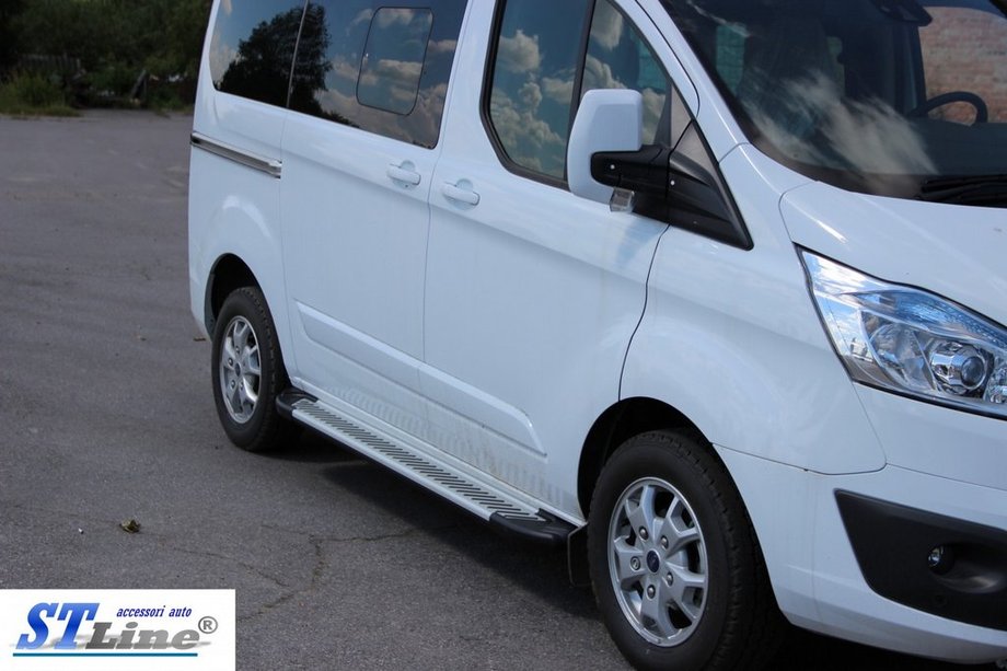 Ford Custom 2013-2022 Estribos Laterales King (2 uds., Aluminio) Batalla Larga Foto 3