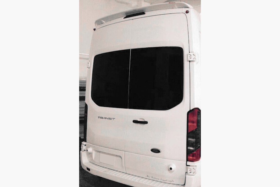 Ford Transit 2014- Alerón trasero Anatomik (2014-2019, imprimado para pintar) Foto 3