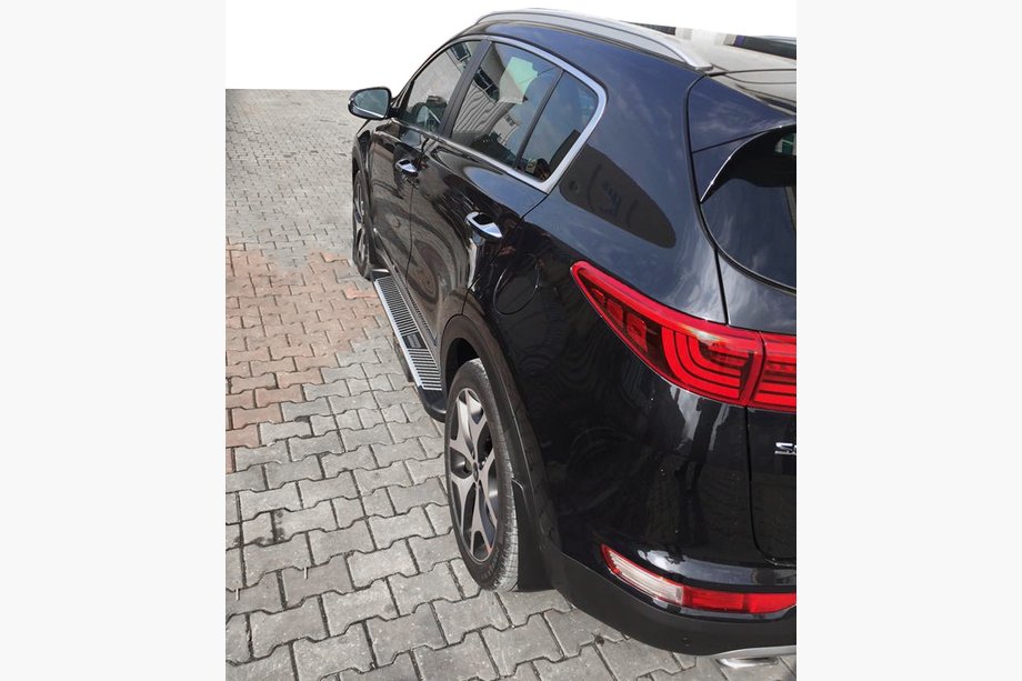 Kia Sportage 2015-2021 Estribos Laterales Pyramid (2 uds., Aluminio) Image