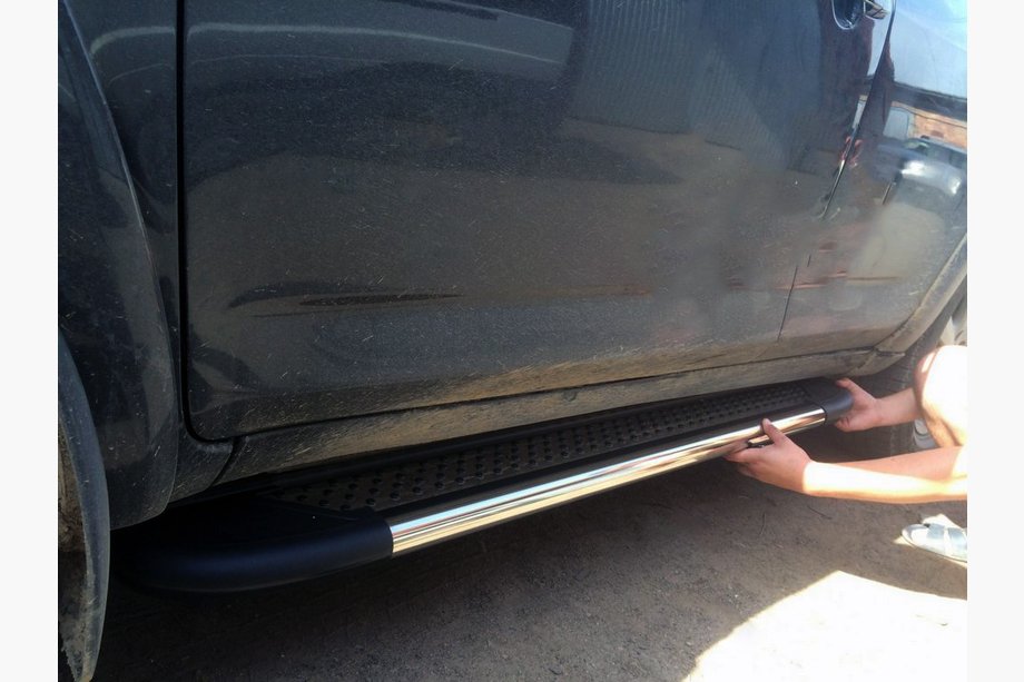 Toyota Rav 4 2006-2013 Estribos laterales Maydos V1 old (2 uds., Aluminio ↗ Acero inoxidable) Image