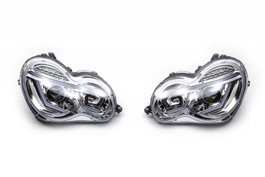 Mercedes C-class W203 2000-2007 Faros delanteros con luces diurnas LED (2 uds) Oscuro Image