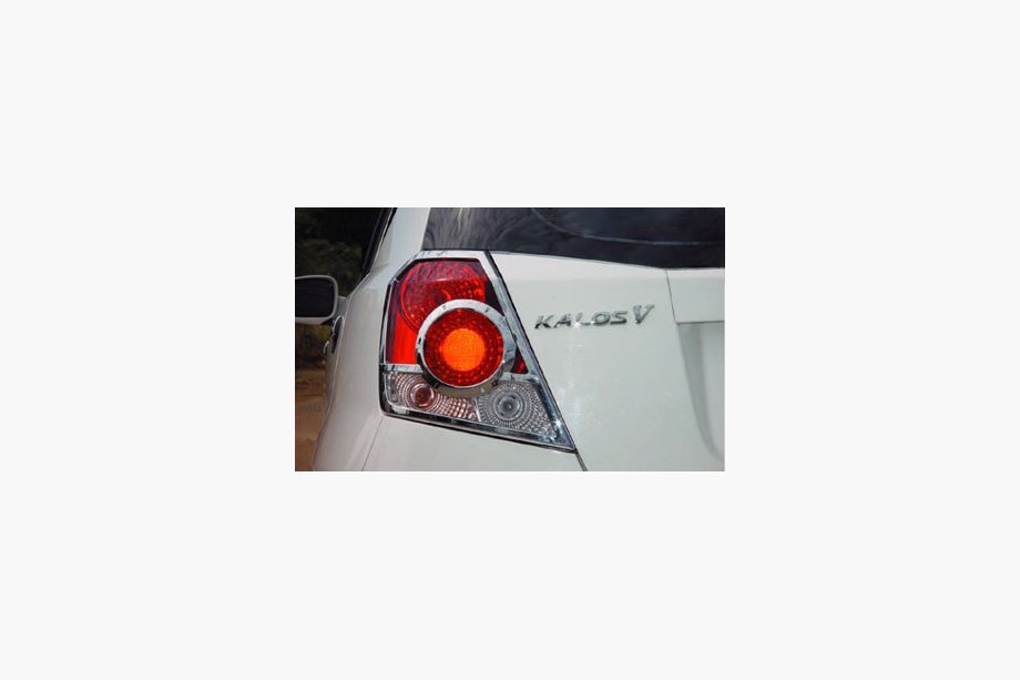 Chevrolet Aveo T200 2002-2008 Cubiertas cromadas para luces traseras HB (2 uds., plástico) Image