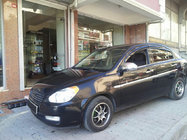 Hyundai Accent 2006-2010 Molduras de puerta acero inoxidable (4 uds) foto 2