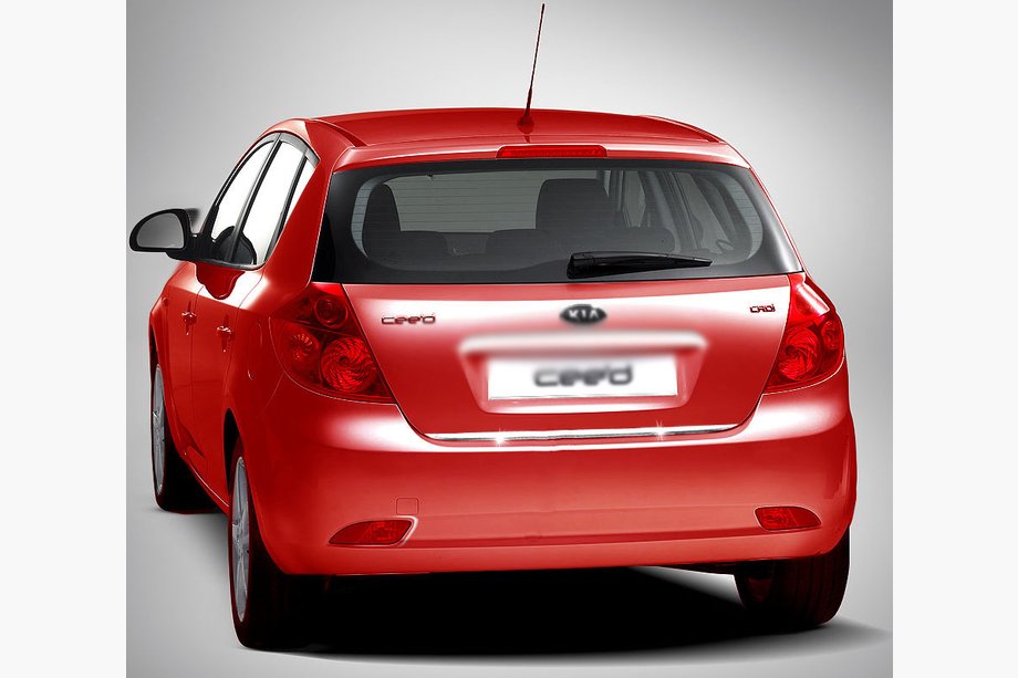 Kia Ceed 2007-2012 Moldura de maletero (HB, acero inoxidable) Image