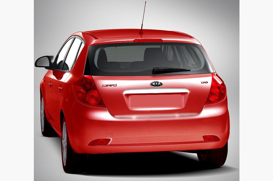 Kia Ceed 2007-2012 Moldura sobre la matrícula (HB, acero inoxidable) Image