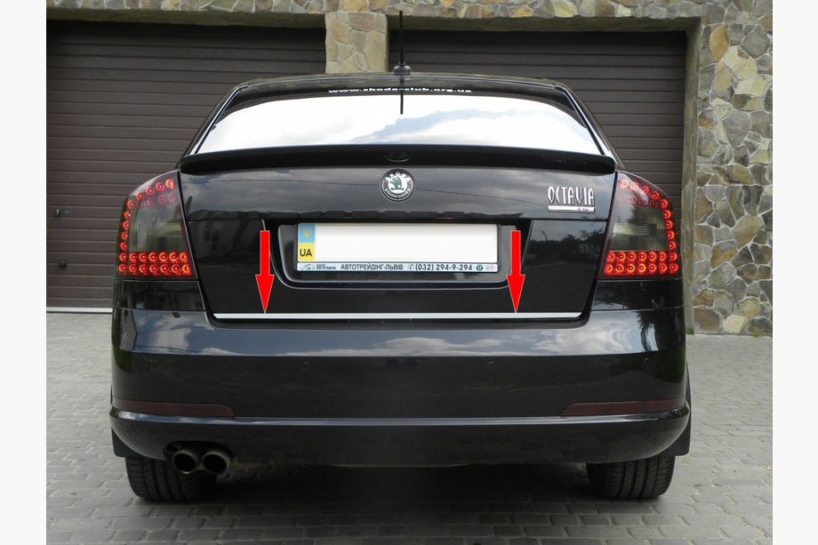 Skoda Octavia II A5 2006-2010 Moldura de maletero acero inoxidable Image