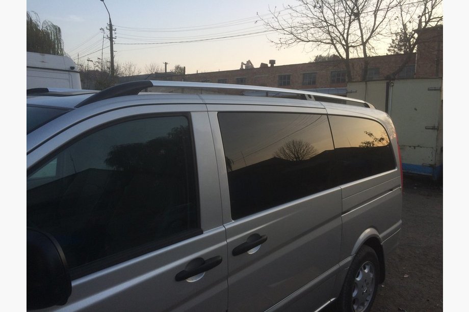 Mercedes Viano 2004-2014 Barras de Techo Cromo CAN Diseno Original (Pies Metalicos) Foto 3