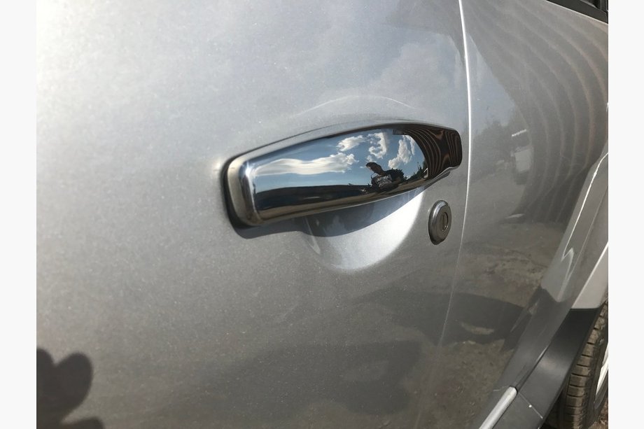Renault Duster 2008–2017 Cubiertas de Manijas Cromadas (4 uds., Acero Inoxidable) Carmos - Acero Inoxidable Turco Image