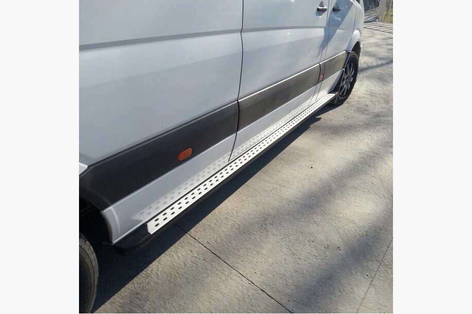Volkswagen Crafter 2006-2016 Estribos Laterales DOT-Line (2 uds., Aluminio) Image