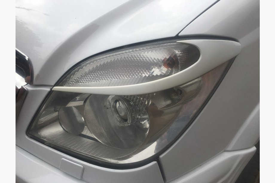 Mercedes Sprinter W906 2006–2018 Pestañas Faros Moon (imprimadas para pintar) Image