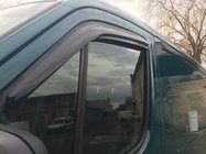 Mercedes Sprinter W906 2006–2018 Deflectores de ventana adhesivos (2 uds, Aomis) foto 2