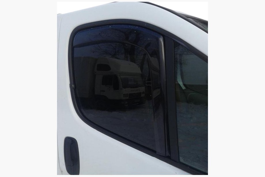 Opel Vivaro 2015-2019 ¡Liquidación! Deflectores de viento encastrables (2 uds, HIC) Image